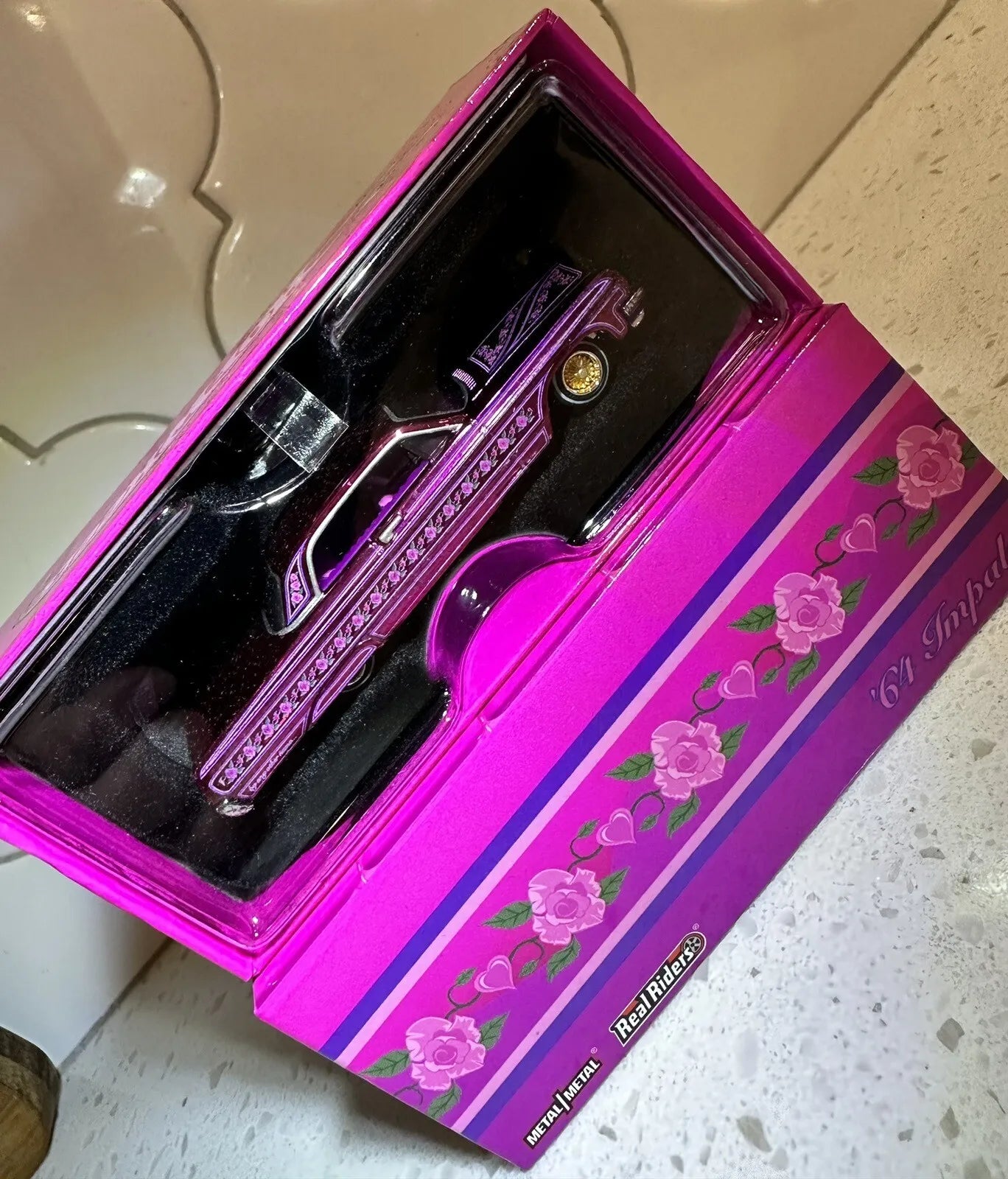 Hot wheels RLC Special Edition Chevrolet '64 Impala PINK #9187 Hot wheels RLC Special Edition Chevrolet '64 Impala PINK #9187