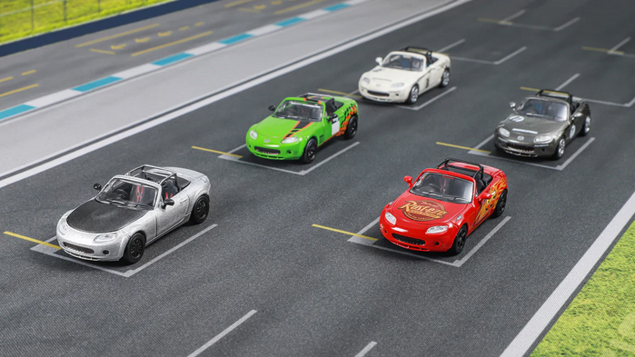 DiecastTeam 1:64 Mazda MX-5 RaceCar(NC) Red